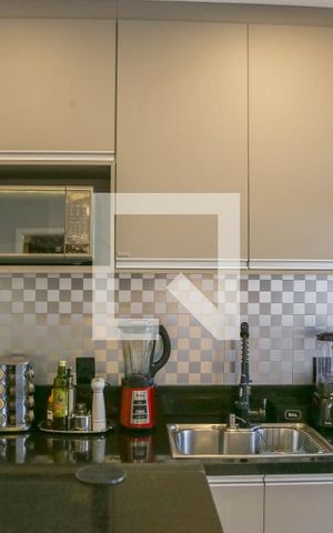 Apartamento à venda com 33m², 1 quarto e sem vaga Apartamento à venda com 33m², 1 quarto e sem vagaCozinha e Área de Serviço