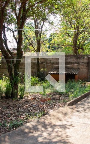Casa à venda com 605m², 3 quartos e 10 vagas Casa à venda com 605m², 3 quartos e 10 vagasÁREA EXTERNA