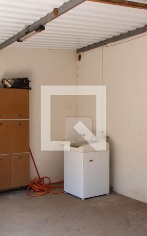Casa à venda com 605m², 3 quartos e 10 vagas Casa à venda com 605m², 3 quartos e 10 vagasÁREA DE SERVIÇO