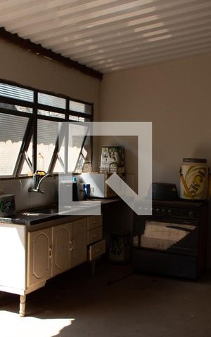 Casa à venda com 605m², 3 quartos e 10 vagas Casa à venda com 605m², 3 quartos e 10 vagasÁREA DE SERVIÇO