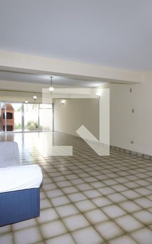 Casa à venda com 250m², 3 quartos e 2 vagasÁrea comum