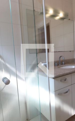 Casa à venda com 250m², 3 quartos e 2 vagasBanheiro da Suíte 1