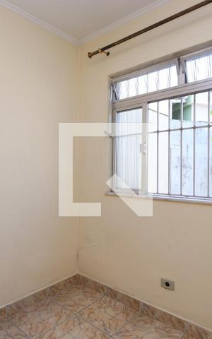 Casa à venda com 250m², 3 quartos e 2 vagasQuarto de Serviço
