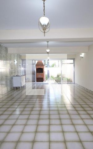 Casa à venda com 250m², 3 quartos e 2 vagasÁrea comum