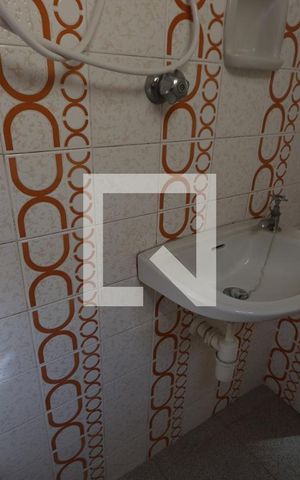 Casa à venda com 250m², 3 quartos e 2 vagasBanheiro de serviço