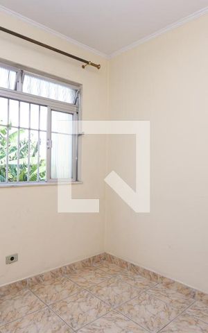 Casa à venda com 250m², 3 quartos e 2 vagasQuarto de Serviço