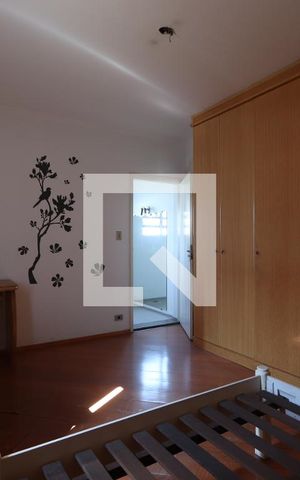 Casa à venda com 250m², 3 quartos e 2 vagasSuíte 2