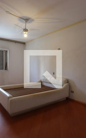Casa à venda com 250m², 3 quartos e 2 vagasSuíte 1