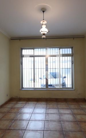 Casa à venda com 250m², 3 quartos e 2 vagasSala