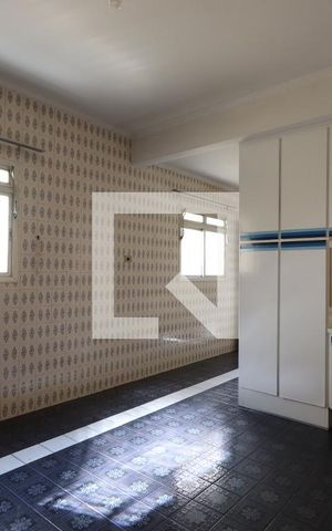 Casa à venda com 250m², 3 quartos e 2 vagasCopa
