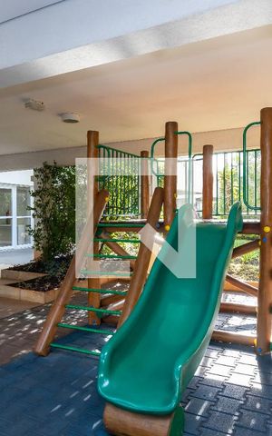 Apartamento para alugar com 63m², 2 quartos e 1 vaga Apartamento para alugar com 63m², 2 quartos e 1 vagaÁrea comum - Playground