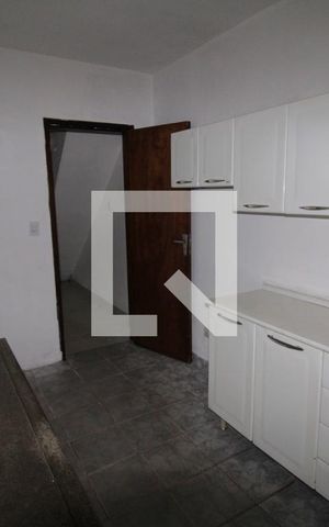 Casa para alugar com 80m², 2 quartos e sem vagaCozinha