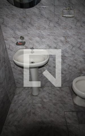 Casa para alugar com 80m², 2 quartos e sem vagaBanheiro 1