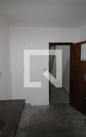 Casa para alugar com 80m², 2 quartos e sem vagaCozinha