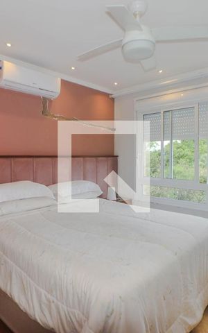 Casa à venda com 305m², 3 quartos e 2 vagas Casa à venda com 305m², 3 quartos e 2 vagasSuíte 1