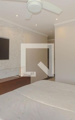 Casa à venda com 305m², 3 quartos e 2 vagas Casa à venda com 305m², 3 quartos e 2 vagasSuíte 1