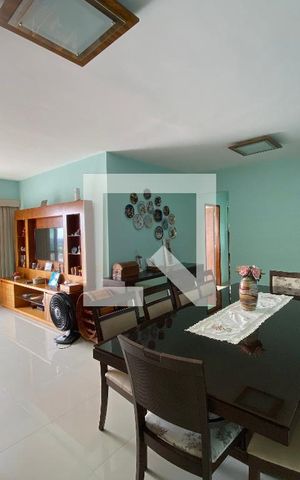 Apartamento à venda com 100m², 2 quartos e 1 vaga Apartamento à venda com 100m², 2 quartos e 1 vagaSala