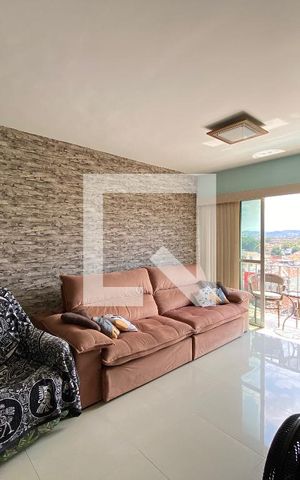 Apartamento à venda com 100m², 2 quartos e 1 vaga Apartamento à venda com 100m², 2 quartos e 1 vagaSala