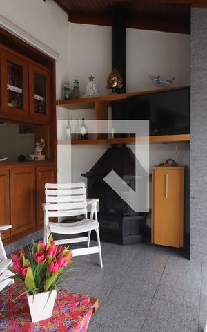 Casa à venda com 360m², 3 quartos e 6 vagasÁrea externa 