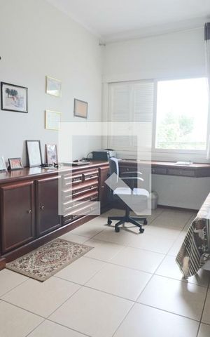 Casa à venda com 360m², 3 quartos e 6 vagasEscritório