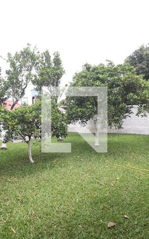 Casa à venda com 360m², 3 quartos e 6 vagasÁrea externa 