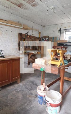 Casa à venda com 360m², 3 quartos e 6 vagasÁrea externa 