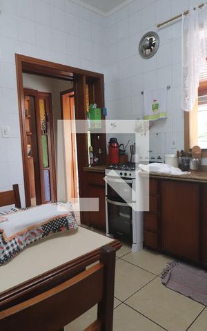 Casa à venda com 360m², 3 quartos e 6 vagasCozinha 