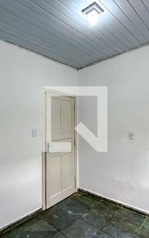 Casa para alugar com 34m², 1 quarto e sem vagaQuarto