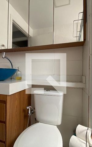 Apartamento à venda com 48m², 2 quartos e 1 vaga Apartamento à venda com 48m², 2 quartos e 1 vagaBanheiro