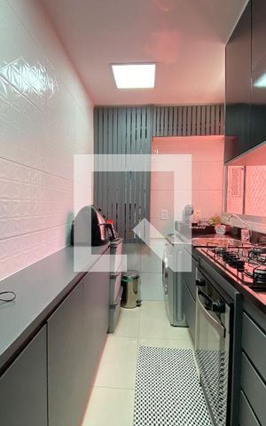 Apartamento à venda com 48m², 2 quartos e 1 vaga Apartamento à venda com 48m², 2 quartos e 1 vagaCozinha