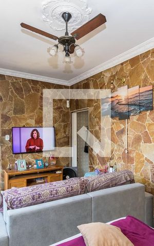 Casa de condomínio à venda com 90m², 4 quartos e 3 vagas Casa de condomínio à venda com 90m², 4 quartos e 3 vagasSala