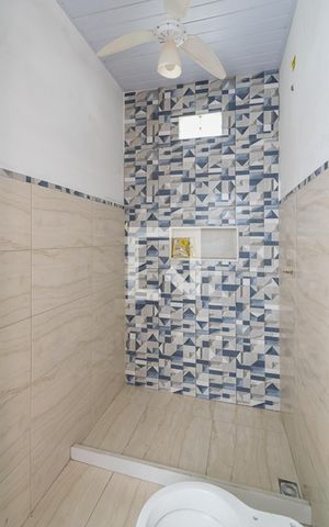 Casa de condomínio à venda com 90m², 4 quartos e 3 vagas Casa de condomínio à venda com 90m², 4 quartos e 3 vagasBanheiro da Suíte 1