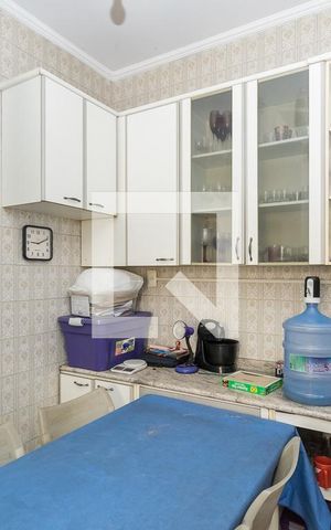Casa de condomínio à venda com 90m², 4 quartos e 3 vagas Casa de condomínio à venda com 90m², 4 quartos e 3 vagasCozinha