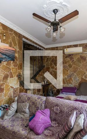 Casa de condomínio à venda com 90m², 4 quartos e 3 vagas Casa de condomínio à venda com 90m², 4 quartos e 3 vagasSala