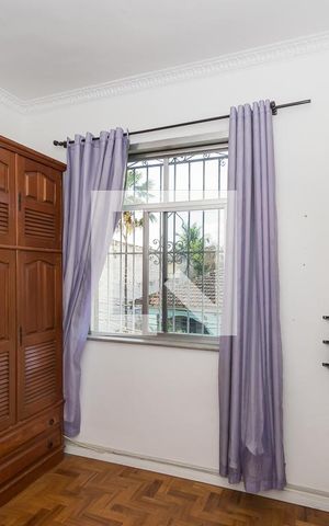 Casa de condomínio à venda com 90m², 4 quartos e 3 vagas Casa de condomínio à venda com 90m², 4 quartos e 3 vagasQuarto 2 Suíte