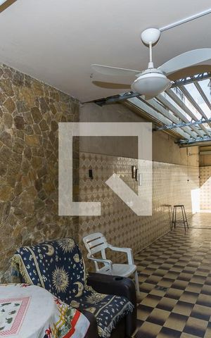 Casa de condomínio à venda com 90m², 4 quartos e 3 vagas Casa de condomínio à venda com 90m², 4 quartos e 3 vagasGaragem