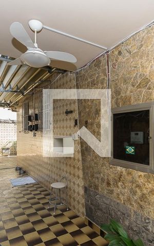 Casa de condomínio à venda com 90m², 4 quartos e 3 vagas Casa de condomínio à venda com 90m², 4 quartos e 3 vagasGaragem