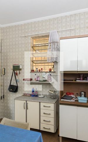 Casa de condomínio à venda com 90m², 4 quartos e 3 vagas Casa de condomínio à venda com 90m², 4 quartos e 3 vagasCozinha - Armários