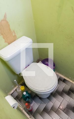Casa de condomínio à venda com 90m², 4 quartos e 3 vagas Casa de condomínio à venda com 90m², 4 quartos e 3 vagasLavabo da Suíte 2