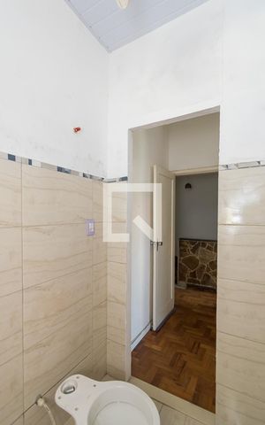 Casa de condomínio à venda com 90m², 4 quartos e 3 vagas Casa de condomínio à venda com 90m², 4 quartos e 3 vagasBanheiro da Suíte 1