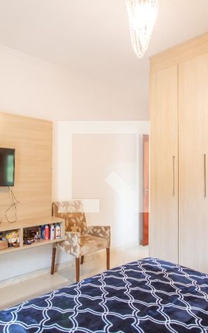 Casa à venda com 152m², 3 quartos e 3 vagas Casa à venda com 152m², 3 quartos e 3 vagasSuíte