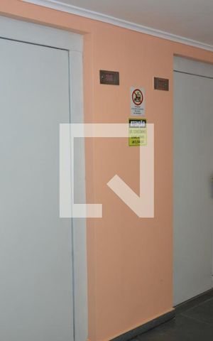 Apartamento à venda com 45m², 1 quarto e 1 vagaElevadores