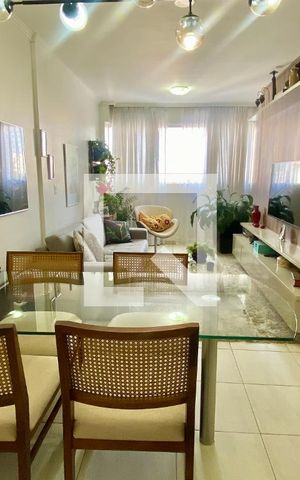 Apartamento à venda com 75m², 3 quartos e 1 vaga Apartamento à venda com 75m², 3 quartos e 1 vagaSala