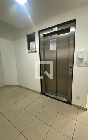 Apartamento à venda com 75m², 3 quartos e 1 vaga Apartamento à venda com 75m², 3 quartos e 1 vagaHall social