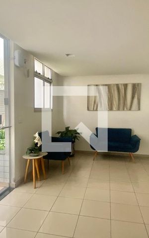Apartamento à venda com 75m², 3 quartos e 1 vaga Apartamento à venda com 75m², 3 quartos e 1 vagaHall social