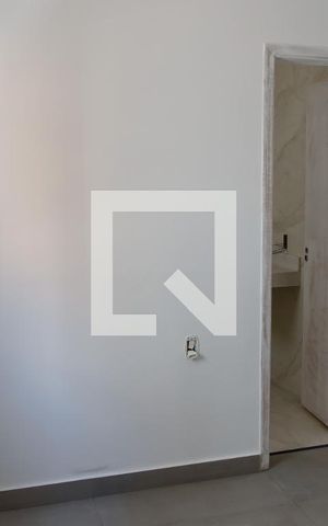 Casa à venda com 186m², 3 quartos e 6 vagas Casa à venda com 186m², 3 quartos e 6 vagasQuarto 2 - Suíte