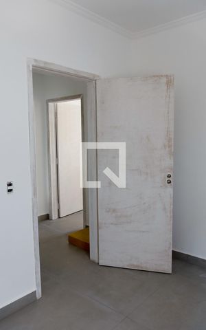 Casa à venda com 186m², 3 quartos e 6 vagas Casa à venda com 186m², 3 quartos e 6 vagasQuarto 2 - Suíte