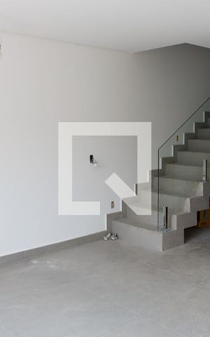Casa à venda com 186m², 3 quartos e 6 vagas Casa à venda com 186m², 3 quartos e 6 vagassala