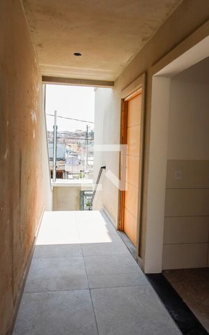 Casa à venda com 186m², 3 quartos e 6 vagas Casa à venda com 186m², 3 quartos e 6 vagasCorredor