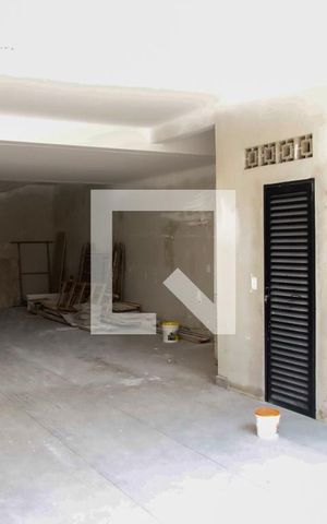 Casa à venda com 186m², 3 quartos e 6 vagas Casa à venda com 186m², 3 quartos e 6 vagasGaragem